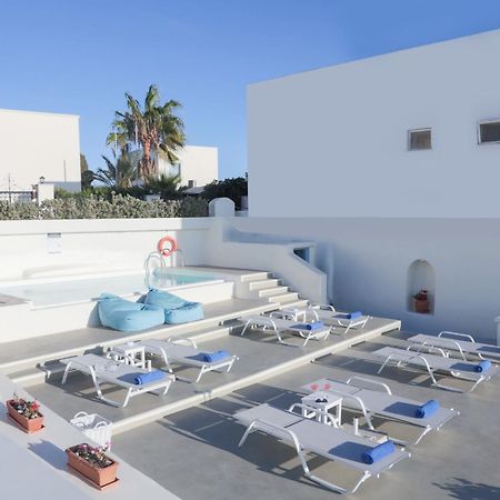 Pantelia Suites Fira  Exteriör bild