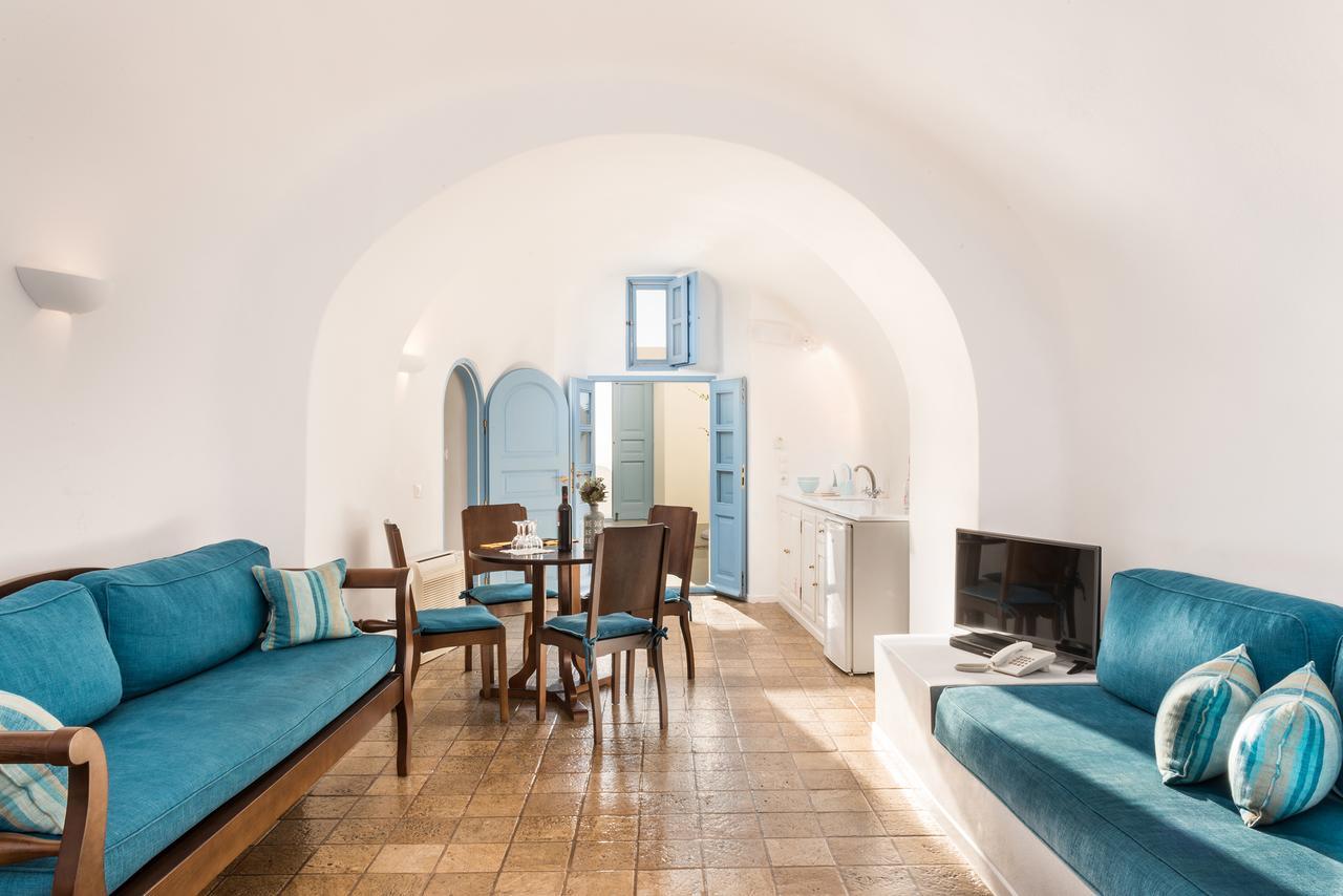 Pantelia Suites Fira  Exteriör bild