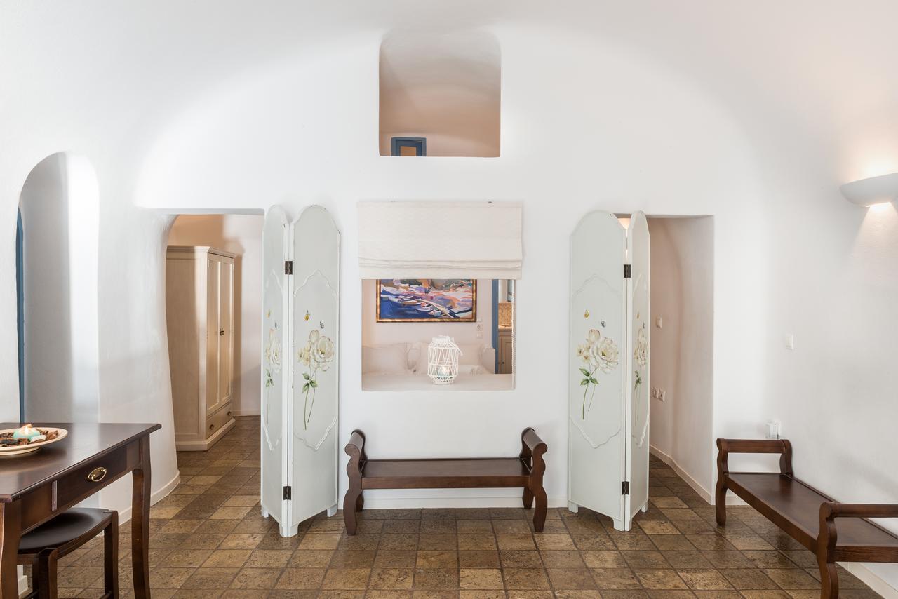Pantelia Suites Fira  Exteriör bild