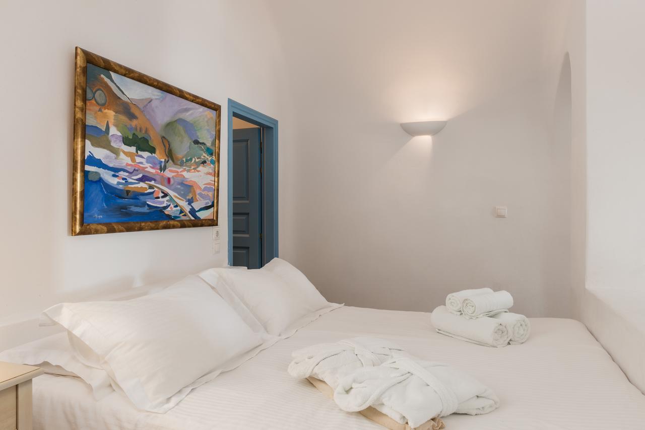 Pantelia Suites Fira  Exteriör bild